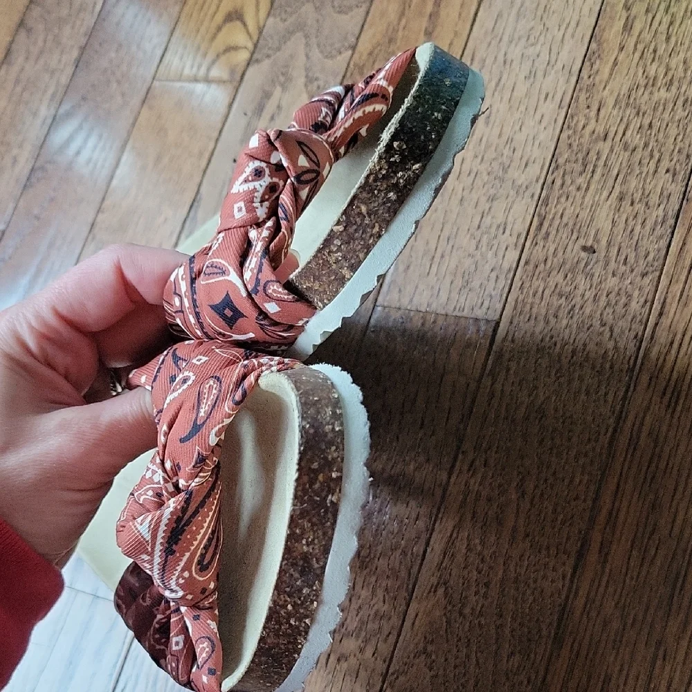 American Eagle Outfitters Brown Paisley Sandals